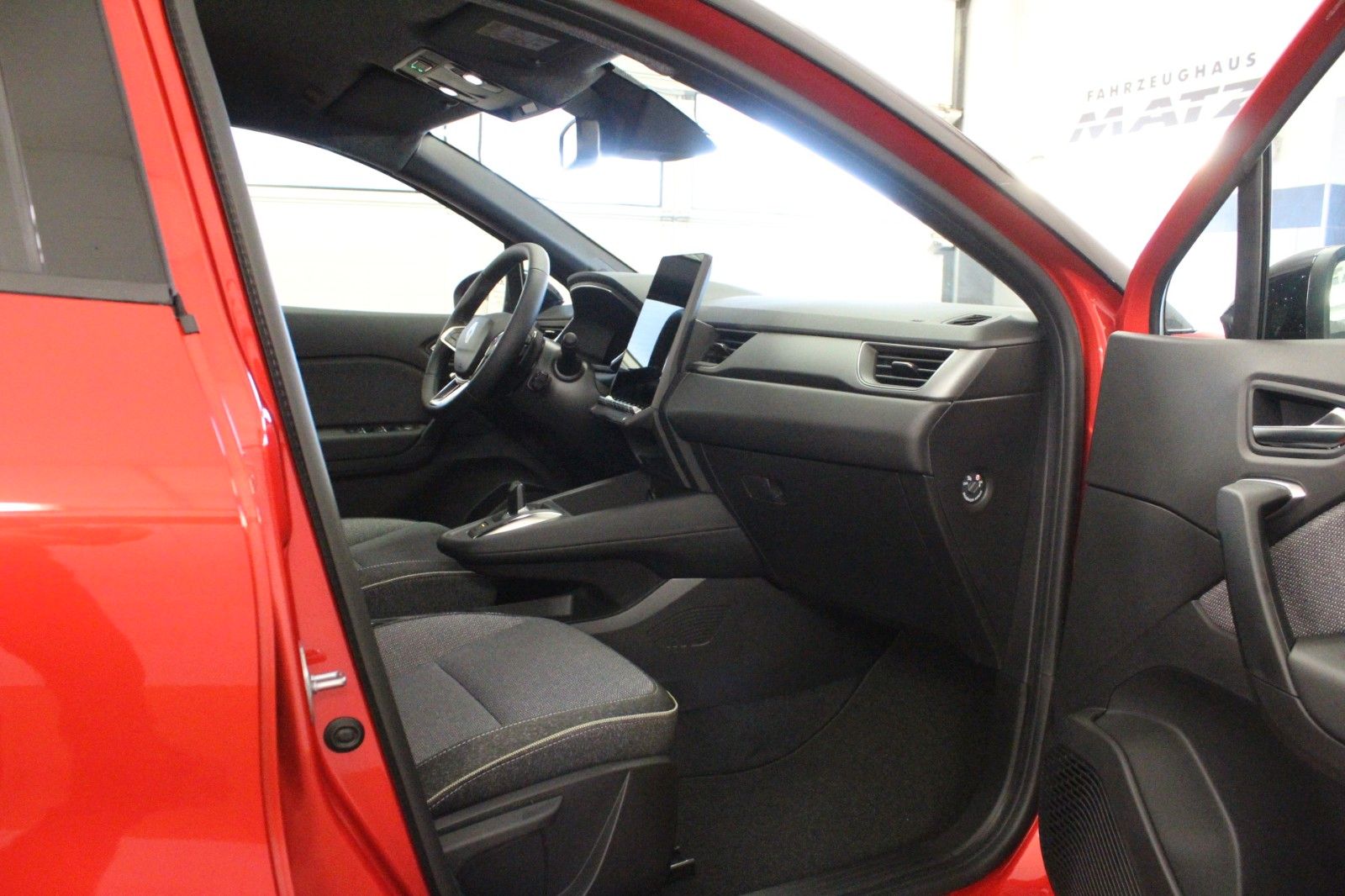 Fahrzeugabbildung Renault Captur Mild Hybrid 140 Techno *Navi* Sitzhzg*