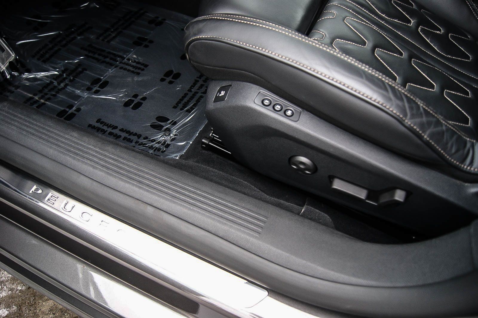 Fahrzeugabbildung Peugeot 508 SW GT Pack  NIGHT-VISION ANHZV SCHIEBEDACH