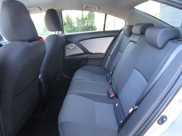 Toyota Avensis - 11