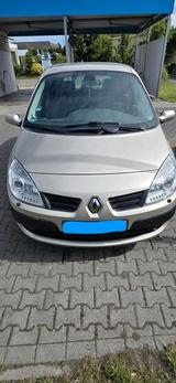 Renault// 5 Sitzer - Renault Clio: Sitze