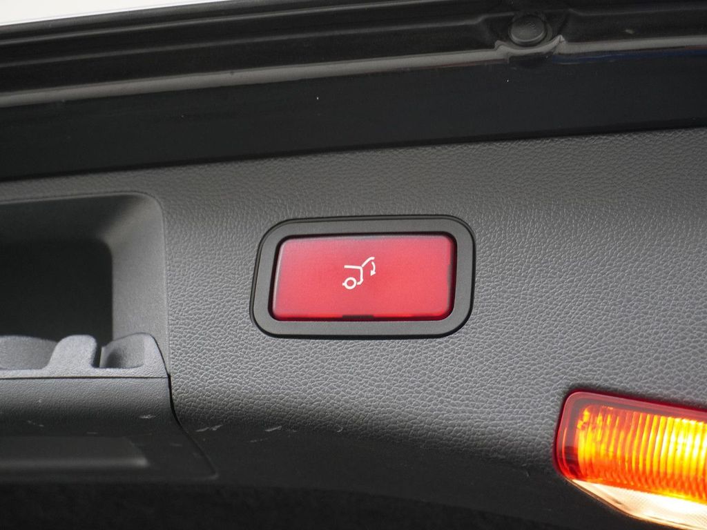 Mercedes-Benz E 200 Estate CGI AHK navi sitzheizung