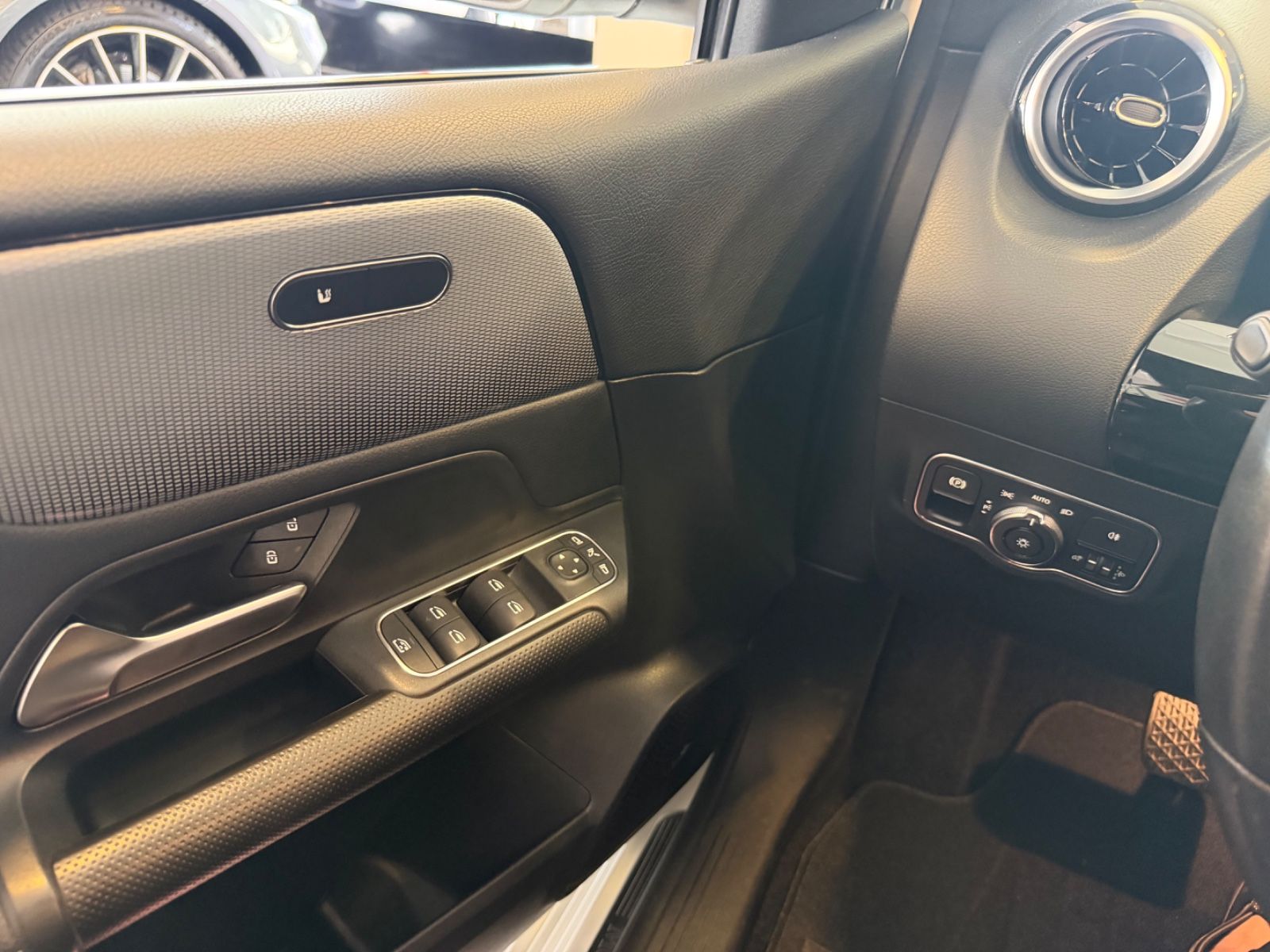 Mercedes-Benz B 200 d AUTOMATIK!! 48tKM!! foto 21