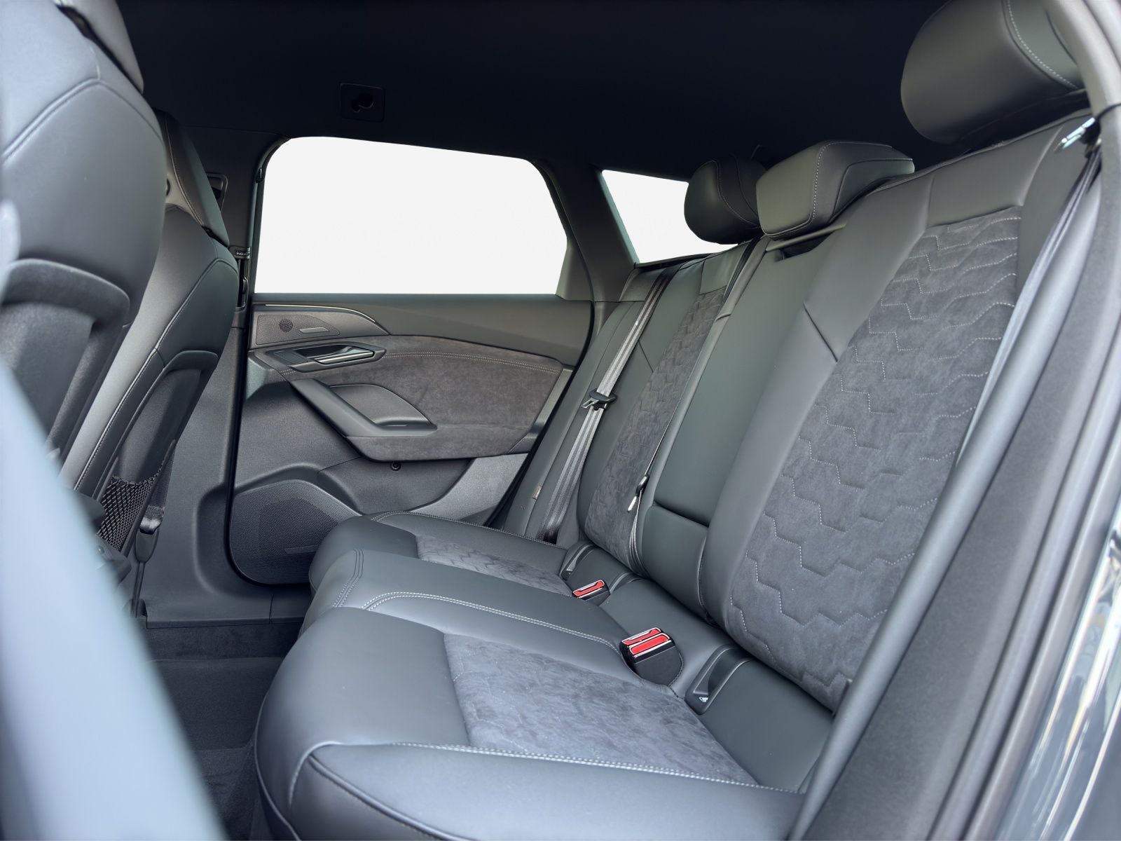 Audi A6 e-tron - Bild 16