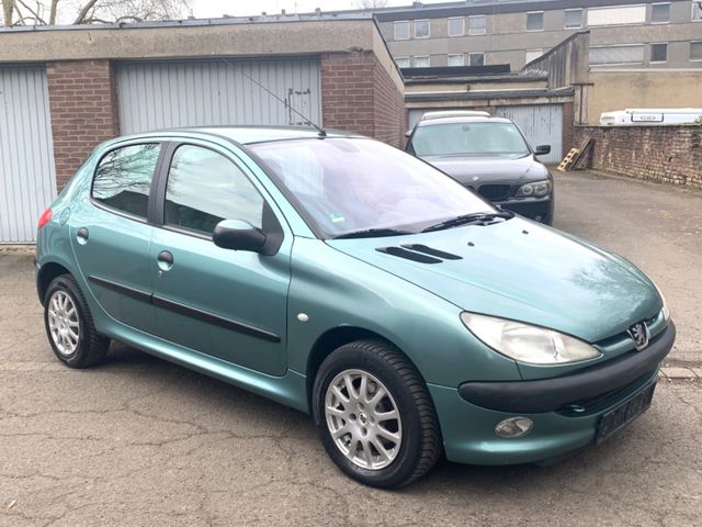 Peugeot 206 1.4 *AUTOMATIK*E-FENSTER*4TÜRER*KLIMA*