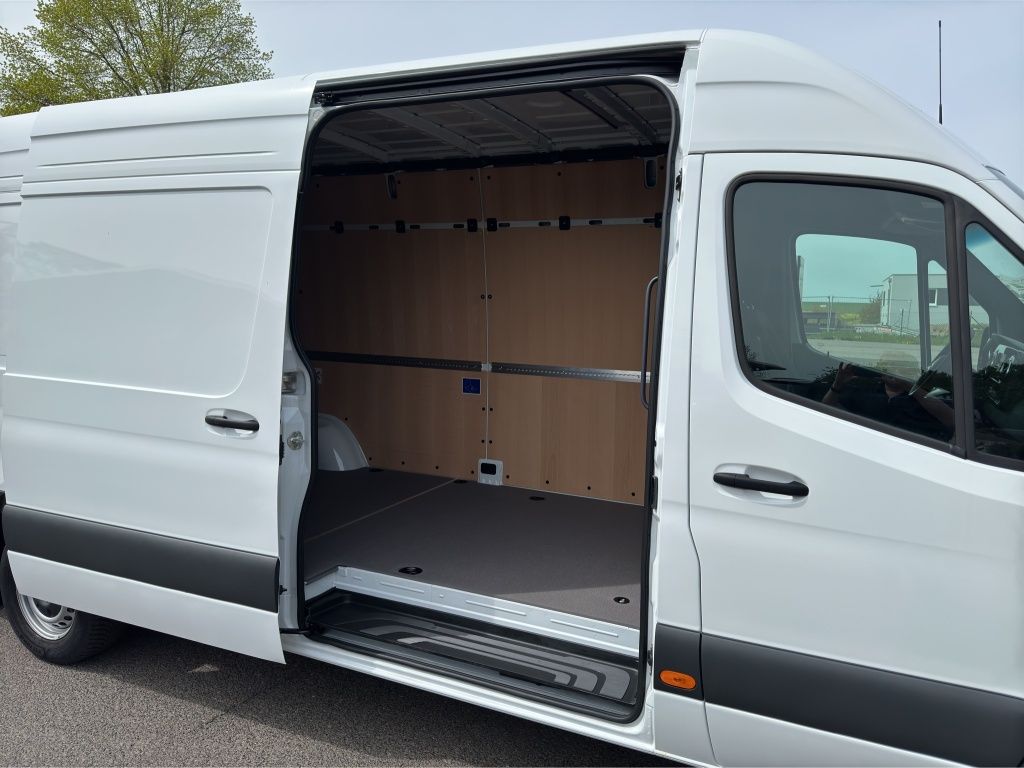 Fahrzeugabbildung Mercedes-Benz Sprinter 317 CDI Kasten SELECT Hochdach Lang AHK