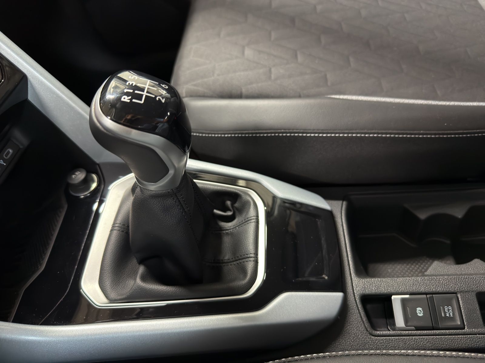 Volkswagen T-Roc - Bild 12