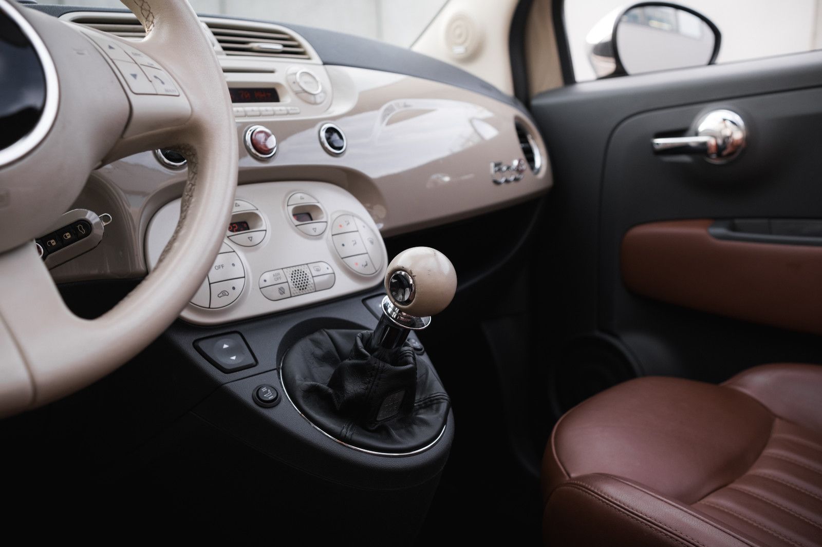 Fahrzeugabbildung Fiat 500C Cabrio Sport-Klima-PDC-Sitzheiz.-Blue&Me