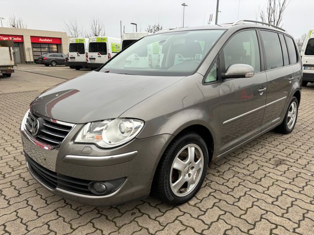 Volkswagen Touran Highline 2.0 Navi AHK Tempomat Parkassint