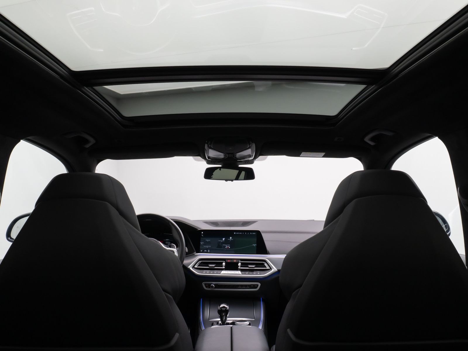 Fahrzeugabbildung BMW X5 xD40d M Sport Panorama Laser 360°HUD DAB H/K