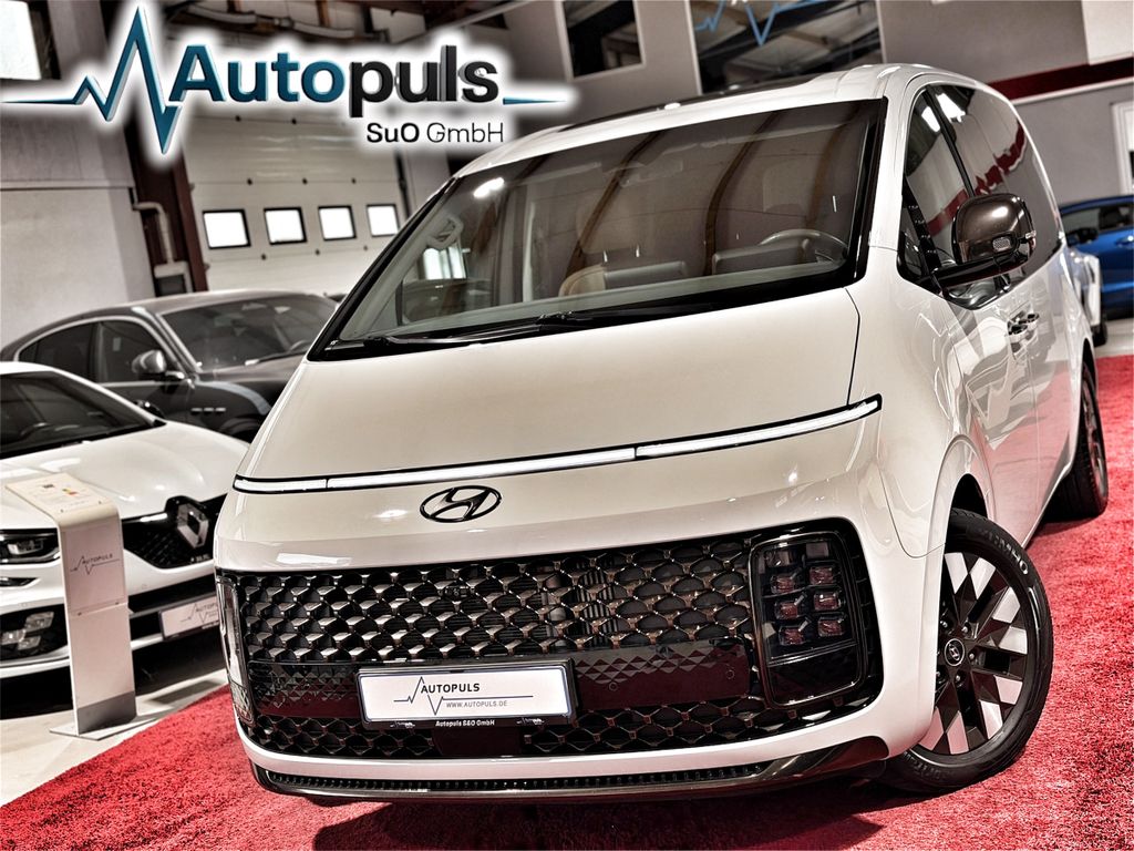 Image of Hyundai STARIA