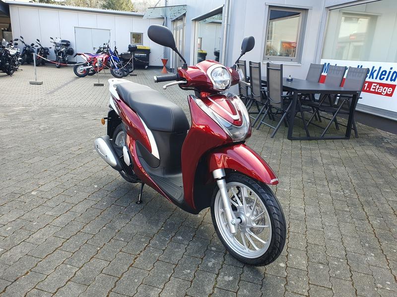 Honda SH Mode 125 0KM mit Tageszulassung