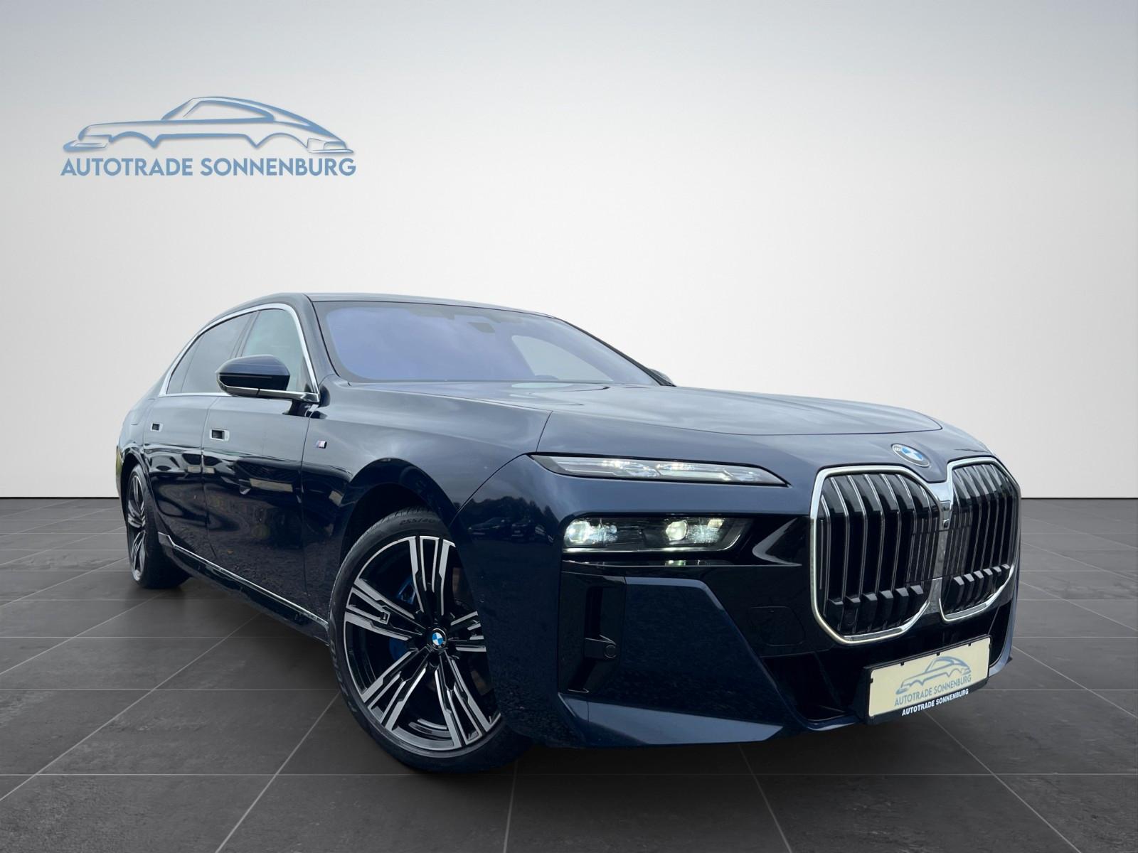 BMW 740 d xDrive M Sport/TELEVISION/HUD/AHK/B&W