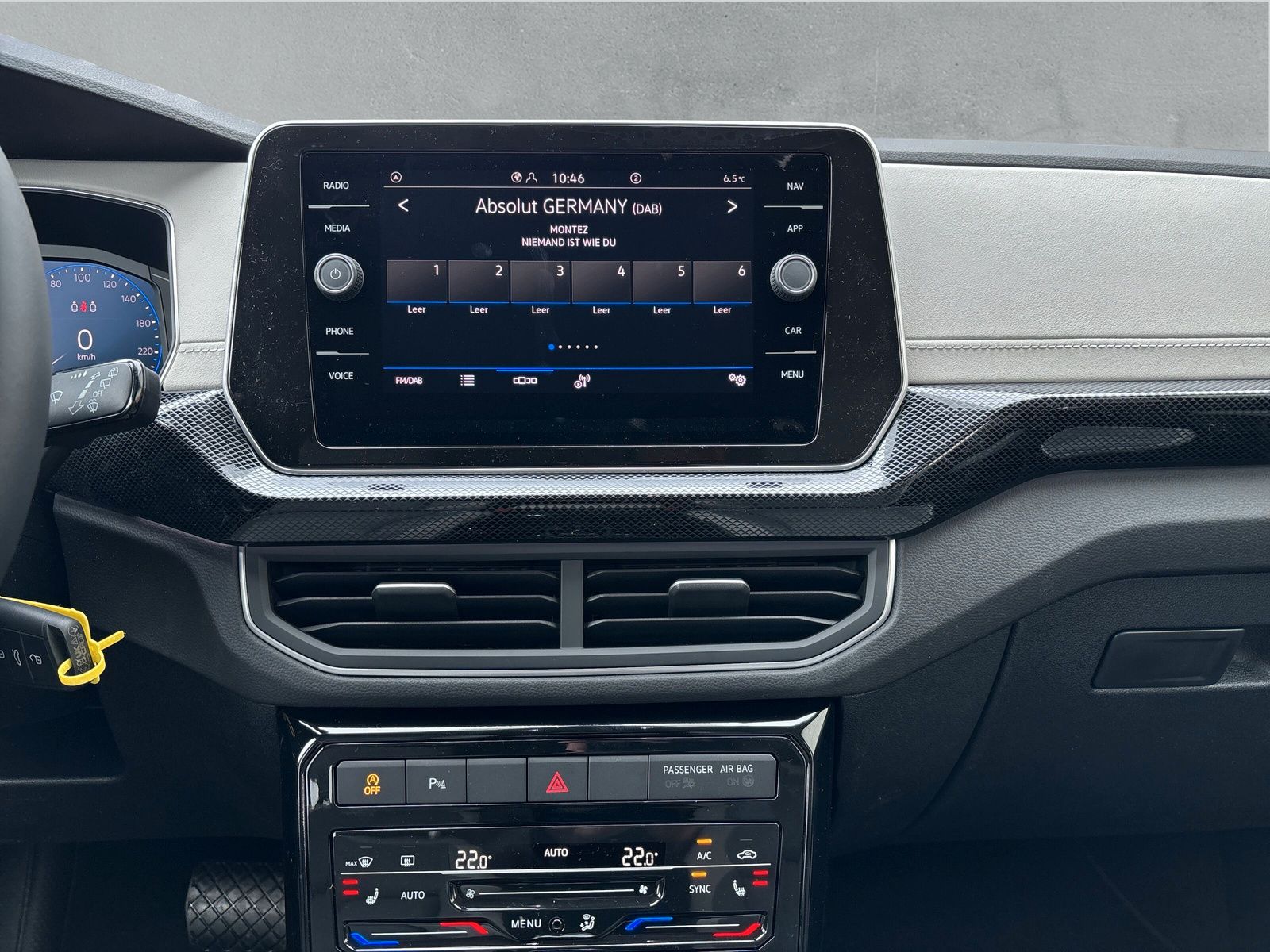 Fahrzeugabbildung Volkswagen T-Cross Style 1.5 TSI 110kW 7-Gang DSG AHK