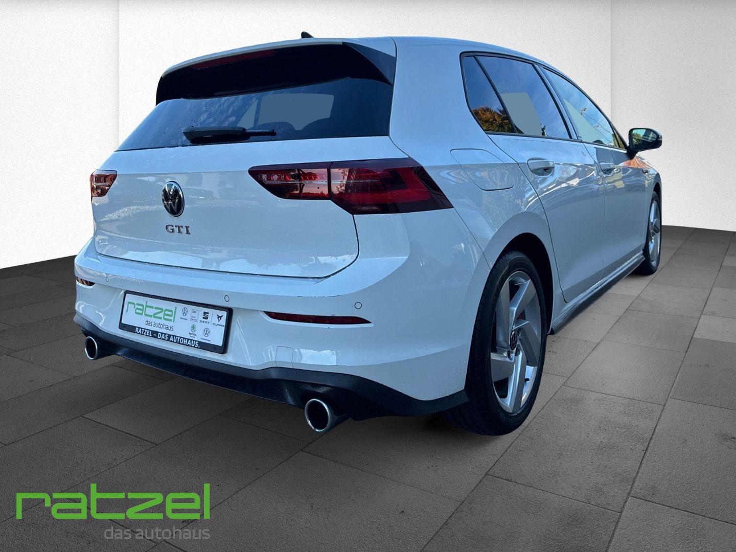 Fahrzeugabbildung Volkswagen Golf GTI 2.0 TSI DSG Navi + DigiTacho + LED + AC