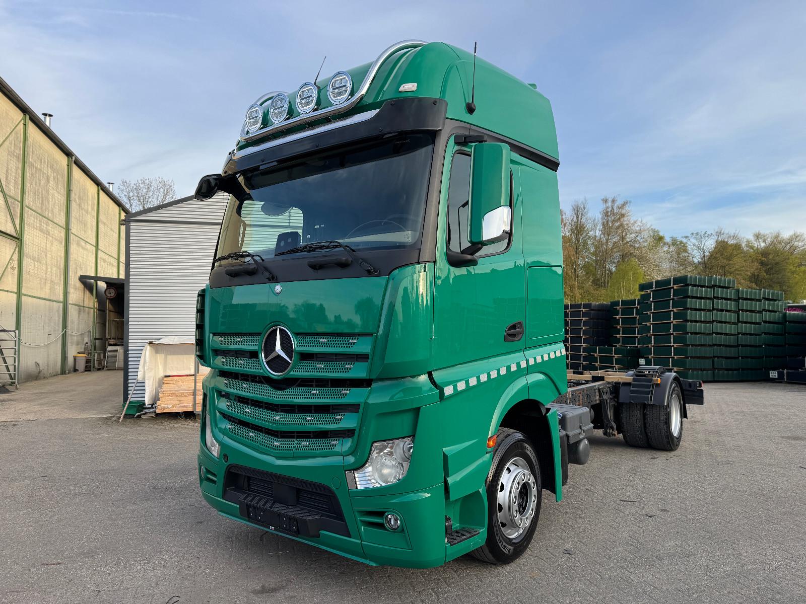 Mercedes-Benz Actros 4 2-Achser 1845 *2018 */ 4x2