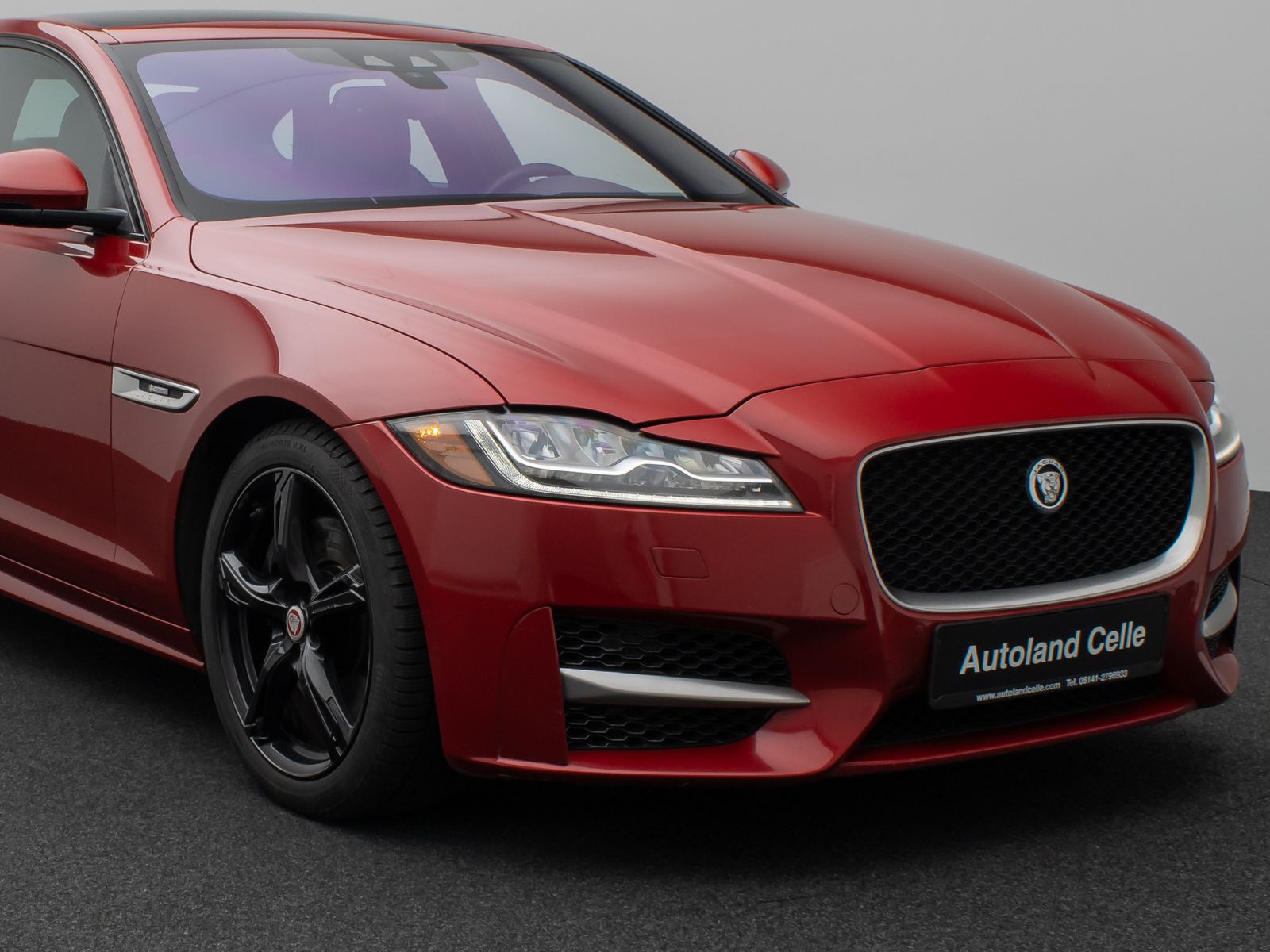 Fahrzeugabbildung Jaguar XF R-Sport Kamera Schiebedach Meridian Navi