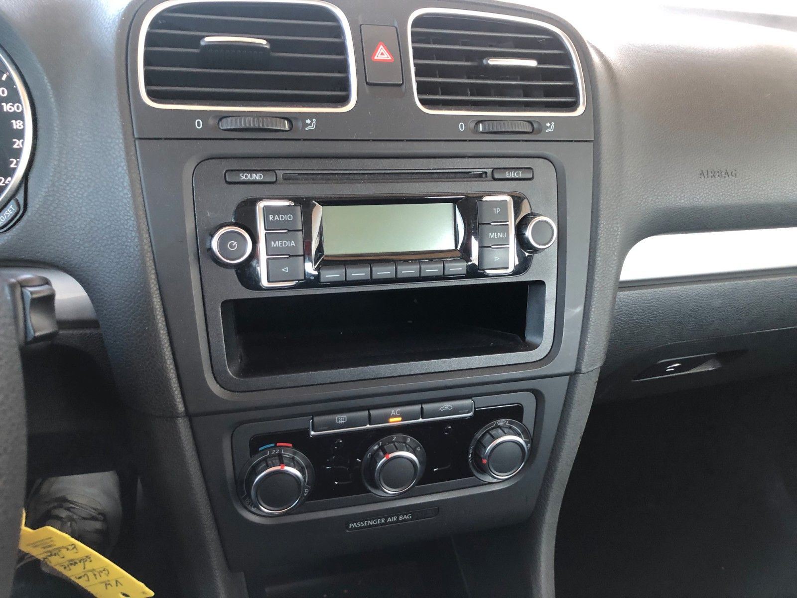 Fahrzeugabbildung Volkswagen Golf VI Trendline leichter Blechschaden