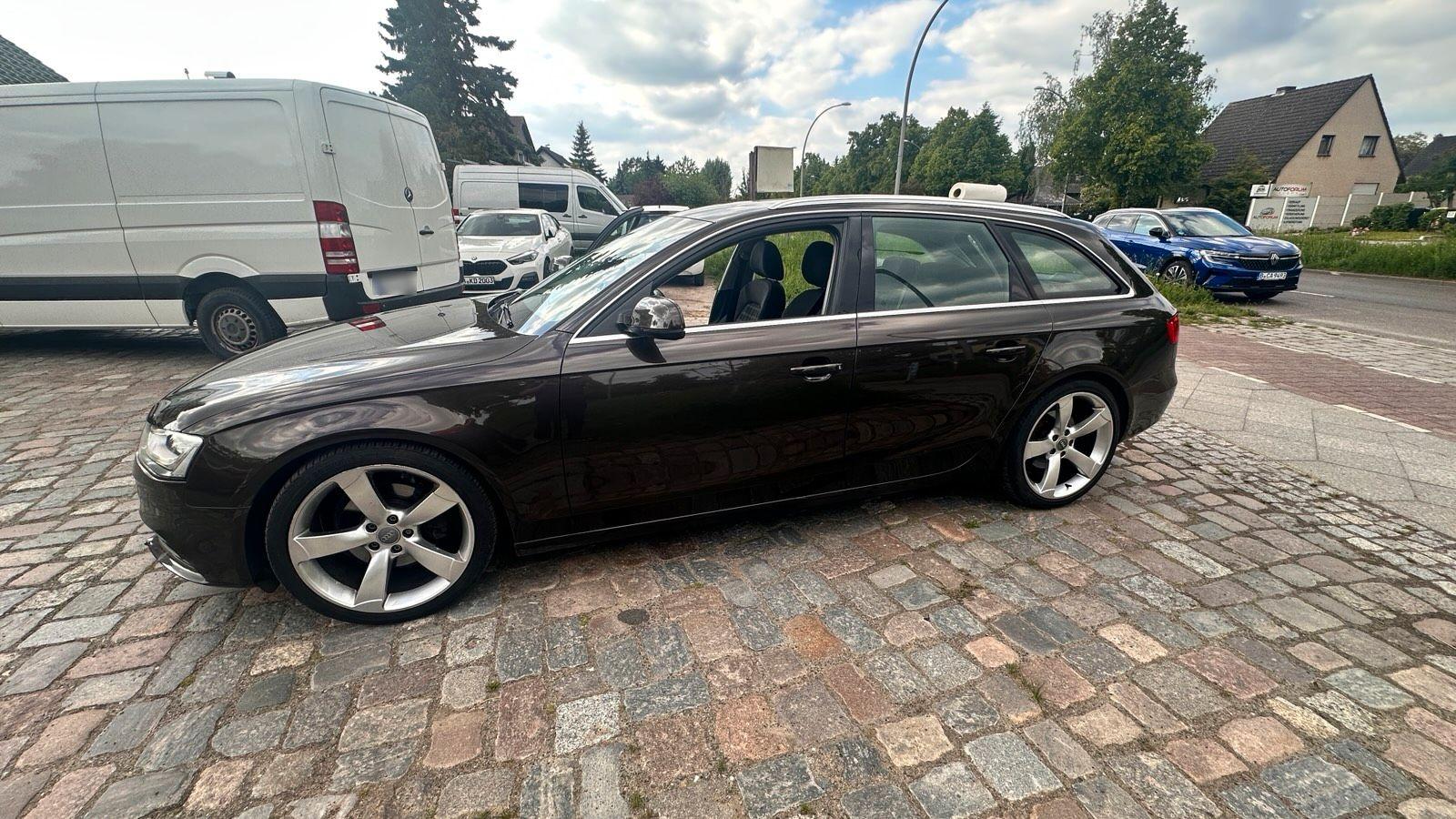 Audi A4 2013 — engine 170 HP (125kW)