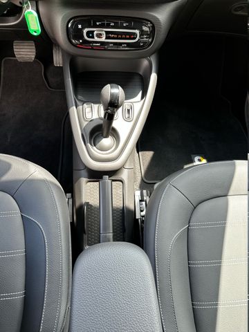 Smart Fortwo coupe  EQ Prime 22KW *mtl. 119€*SOKO*