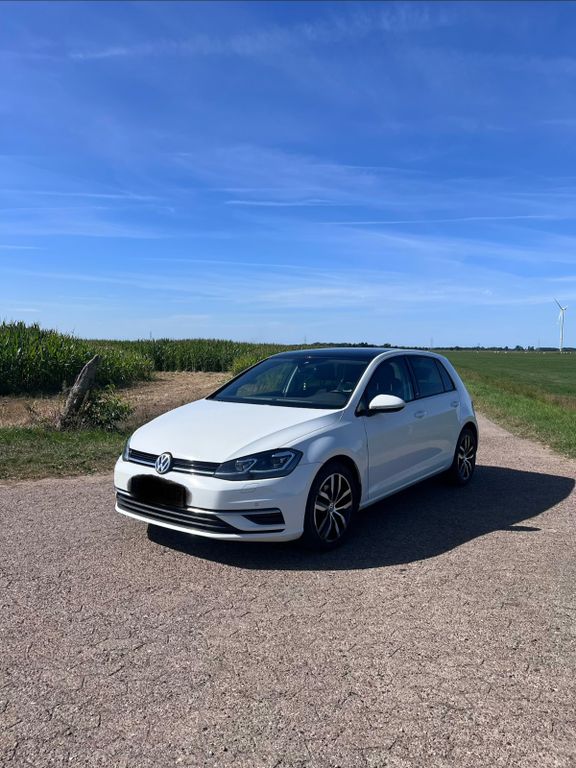 Image of Volkswagen Golf