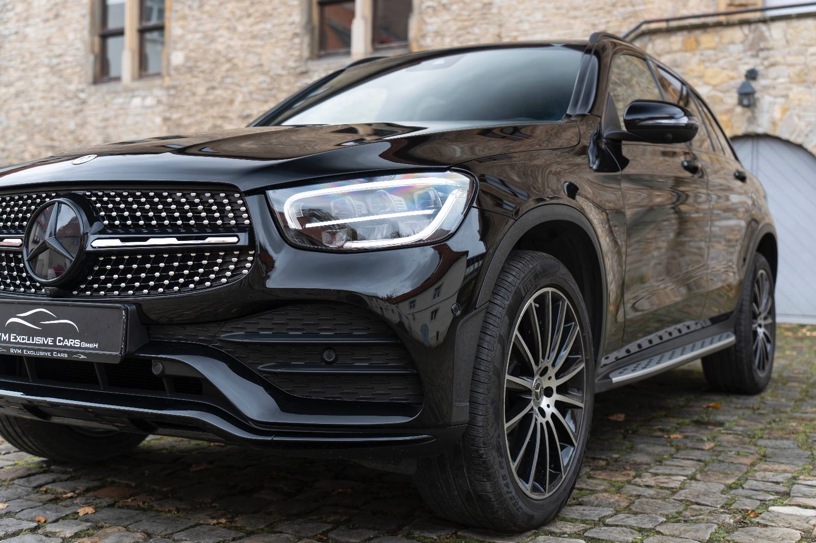 Fahrzeugabbildung Mercedes-Benz GLC 300 4Matic 360° LED TOTW PANO