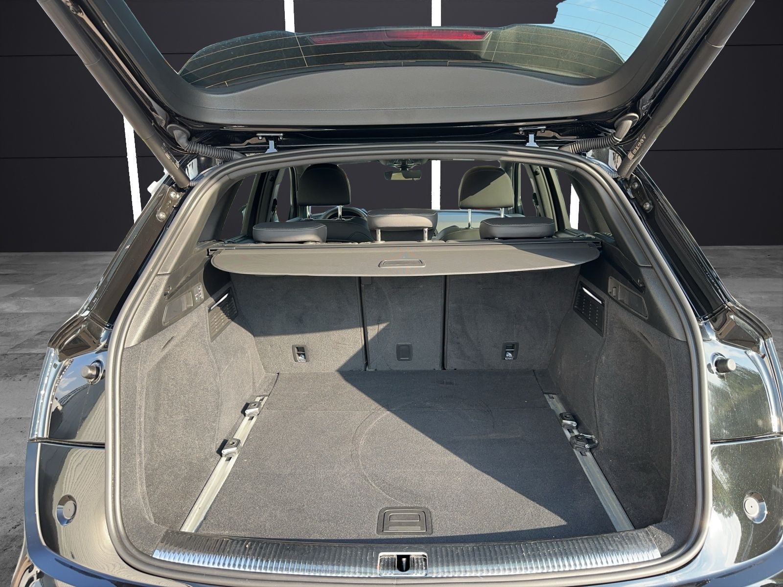 Fahrzeugabbildung Audi Q5 50 TDI quattro S line, MATRIX  LUFT 21" AHK P