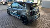 Volkswagen up! R-Line 1.0 TSI - Volkswagen up!: R Line