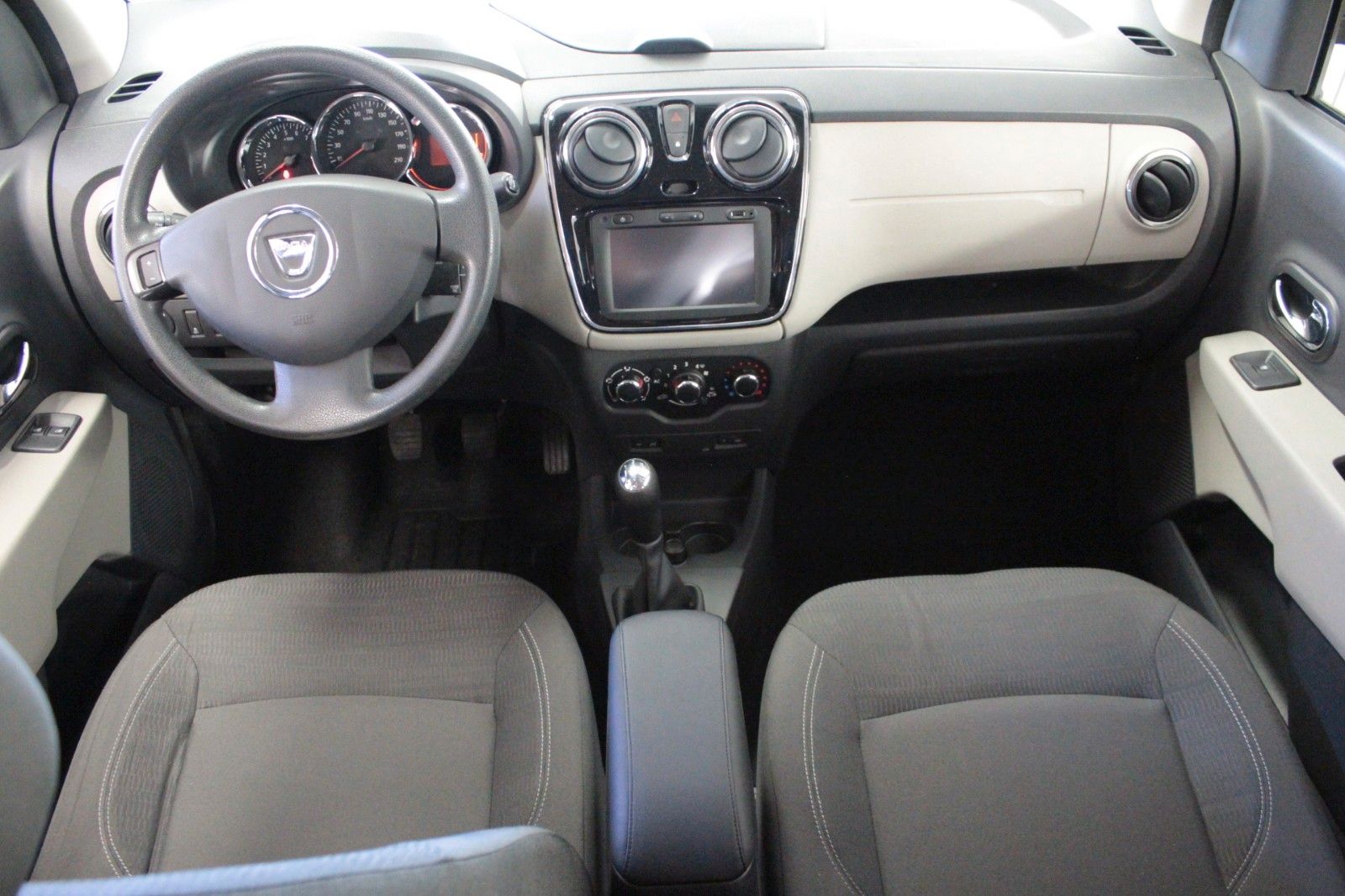 Fahrzeugabbildung Dacia Lodgy TCE 115  Lauréate *Navigation