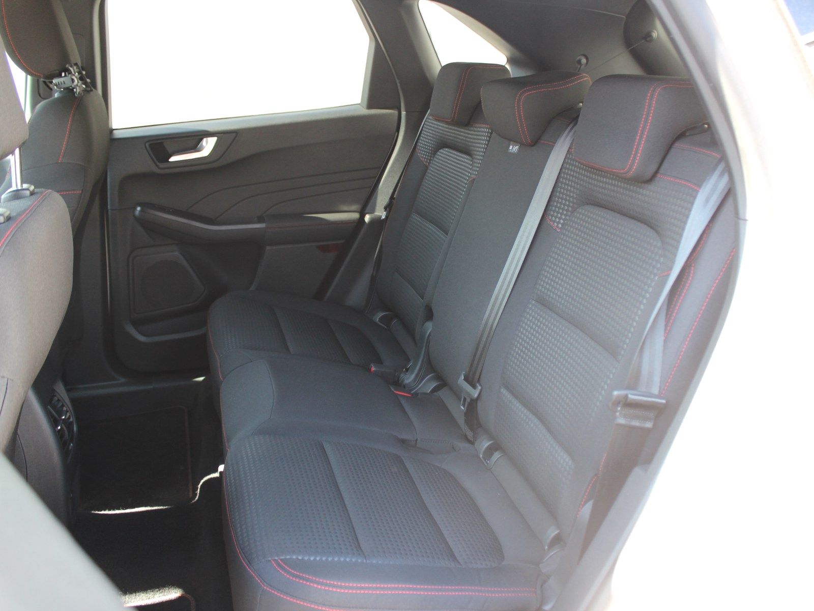 Fahrzeugabbildung Ford Kuga Plug-In Hybrid ST-Line 2,5 Duratec