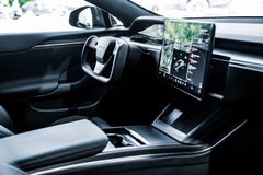 TESLA Model S PLAID - Yoke - Satin Black Matt - 1020PS