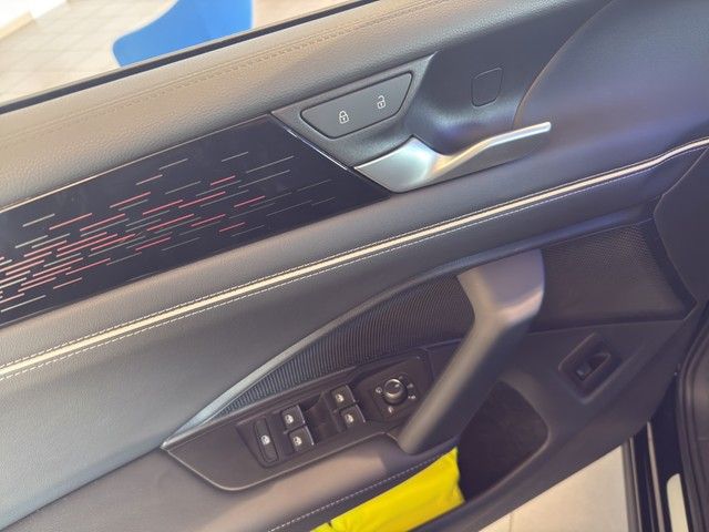 Fahrzeugabbildung Volkswagen Tiguan Elegance 1.5 eTSI 110 kW *AHK*