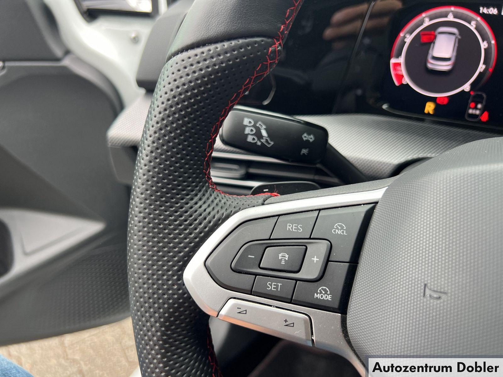 Volkswagen Golf VIII 2.0 GTI Performance Clubsport TSI 221, миниатюра 22