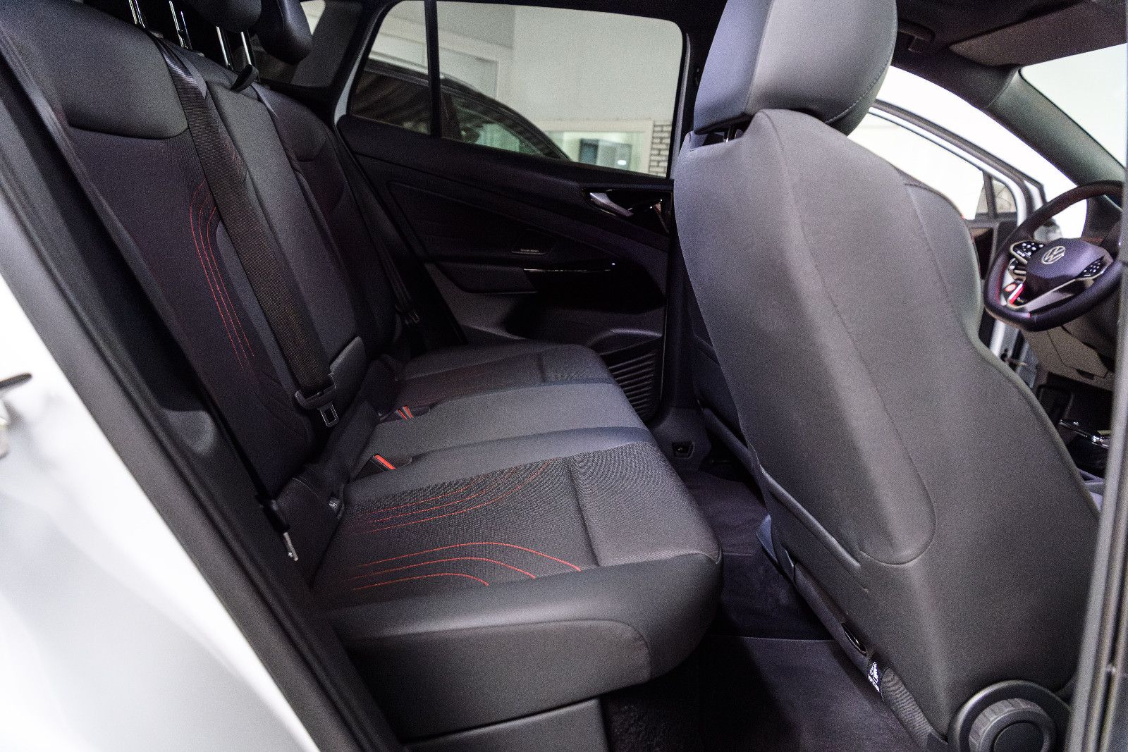 Fahrzeugabbildung Volkswagen ID.4 GTX 4Motion IQ-LIGHT+AHK+WÄPU+KAMERA+HuD+21