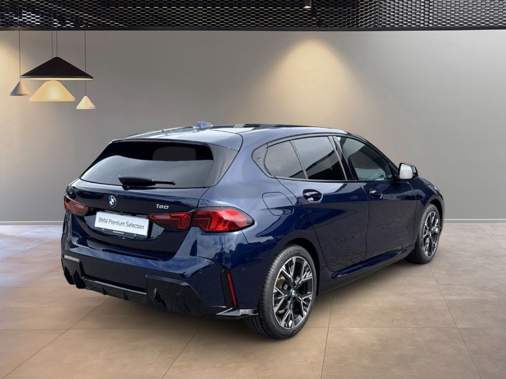 BMW 120 M Sportpaket Harman Kardon HUD Sportsitze foto 3
