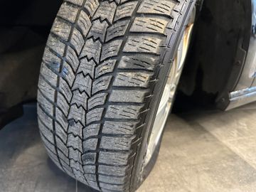 MYAUTOCENTER – Gebraucht- und Jahreswagen mit Werkstattservice in Pfaffenhofen Volkswagen Golf VII Variant Highline BMT *R Line*Navi*Xenon