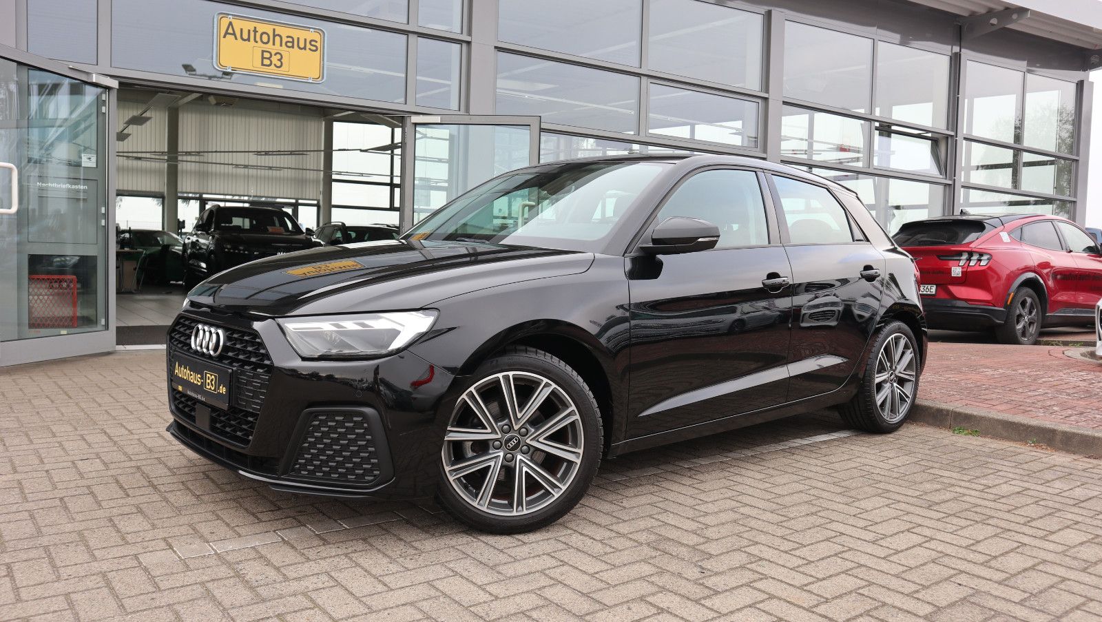AUDI A1 Sportback 30 TFSI Automatik, LED, DAB