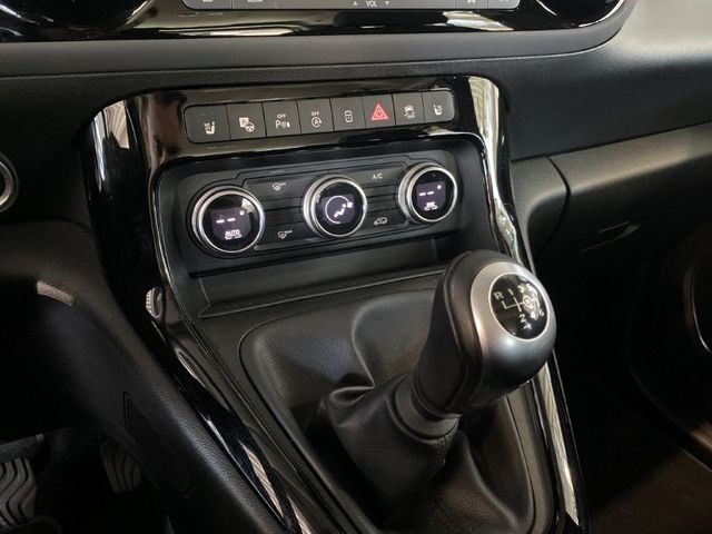 T 180 PROGRESSIVE LED MBUX RFK Tempomat Navi