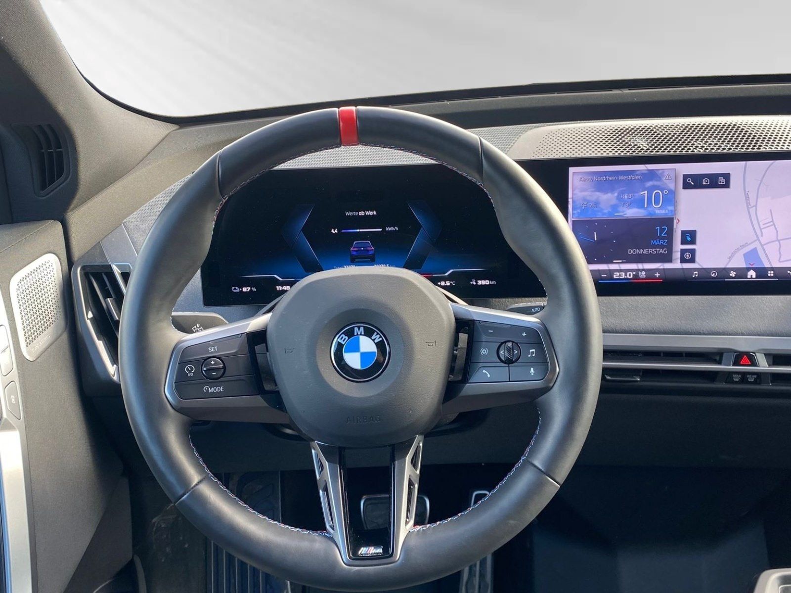 BMW iX - Bild 11