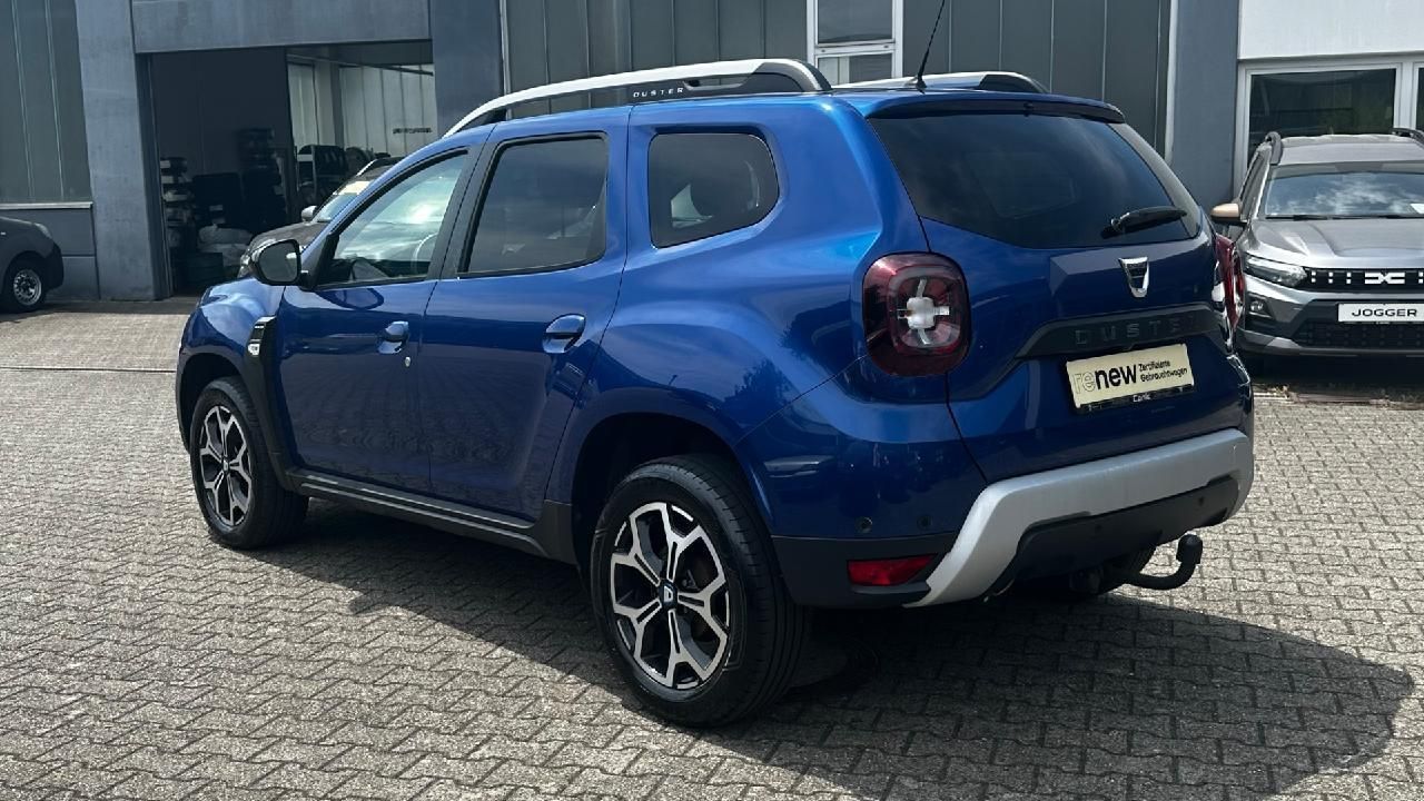 Fahrzeugabbildung Dacia Duster Celebration 4WD TCe 150 Allrad