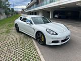 Porsche Panamera 3.0 Diesel - Porsche Panamera mit Diesel-Antrieb: Limousine, 3.0