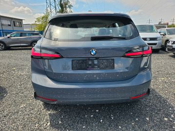 BMW 218 - 6