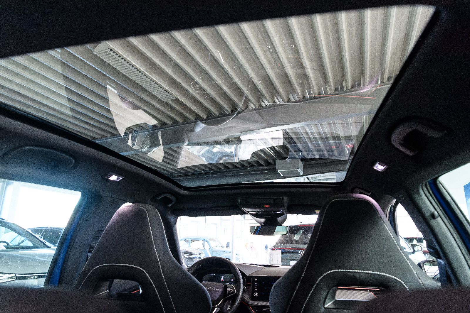 Fahrzeugabbildung SKODA Kamiq Monte Carlo + ACC + KAMERA + PANO + AHK
