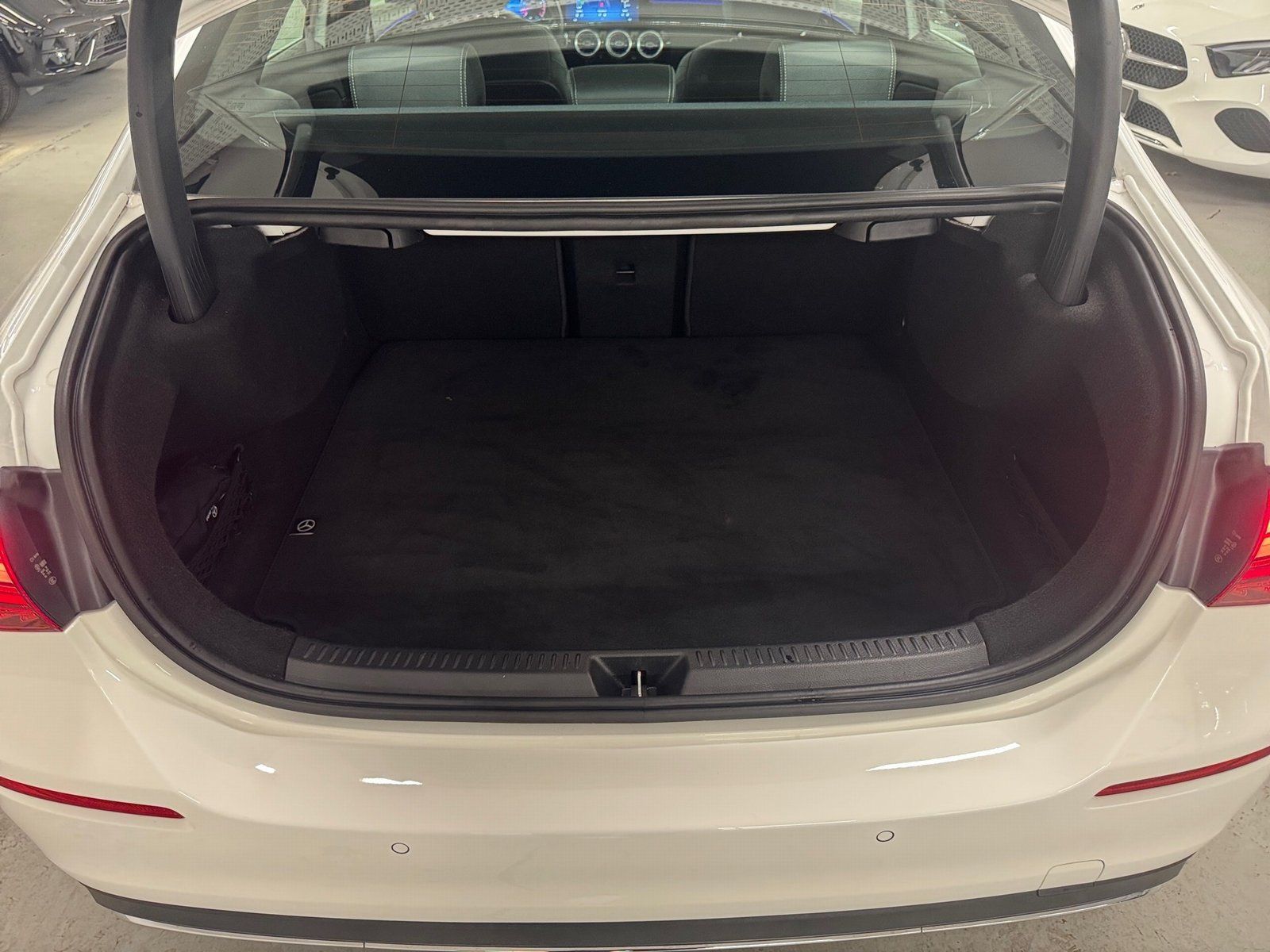 Fahrzeugabbildung Mercedes-Benz A 200 Lim Progressive*Pano*Totwinkel*MultiBeam*