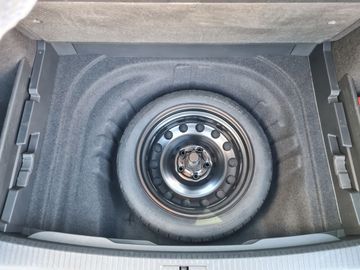 Fahrzeugabbildung Volkswagen Golf 7 Variant Join 1.0 TSI Navi App Connect SHZ