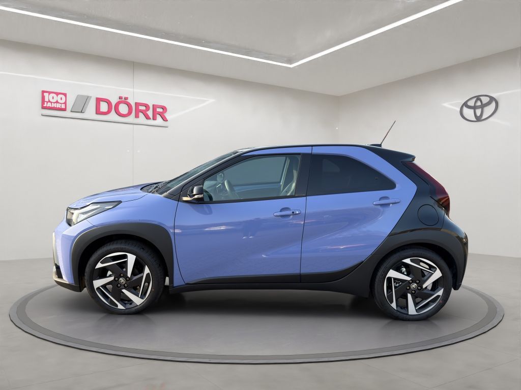 Toyota Aygo X 1,5 Hybrid Lounge imagem 2
