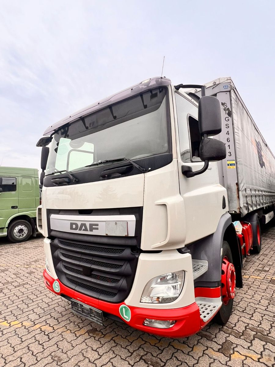 Fahrzeugabbildung DAF CF 440 FT, SC, Retarder