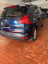 Peugeot 3008 Premium 155 THP Premium - Peugeot 3008 Premium mit Benzin-Antrieb