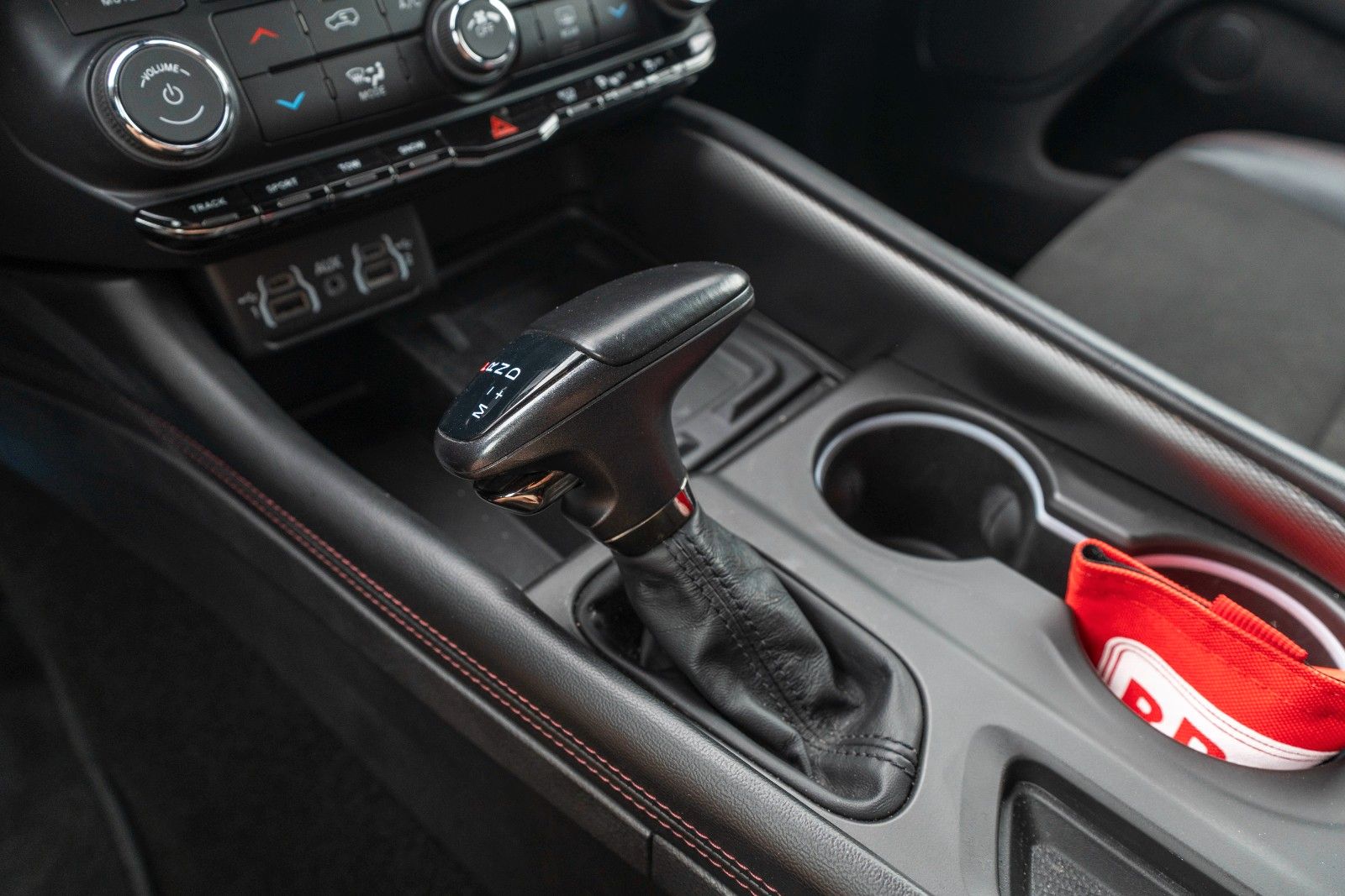 Fahrzeugabbildung Dodge Durango 5,7L SRT Package LPG H&K KAM AHK