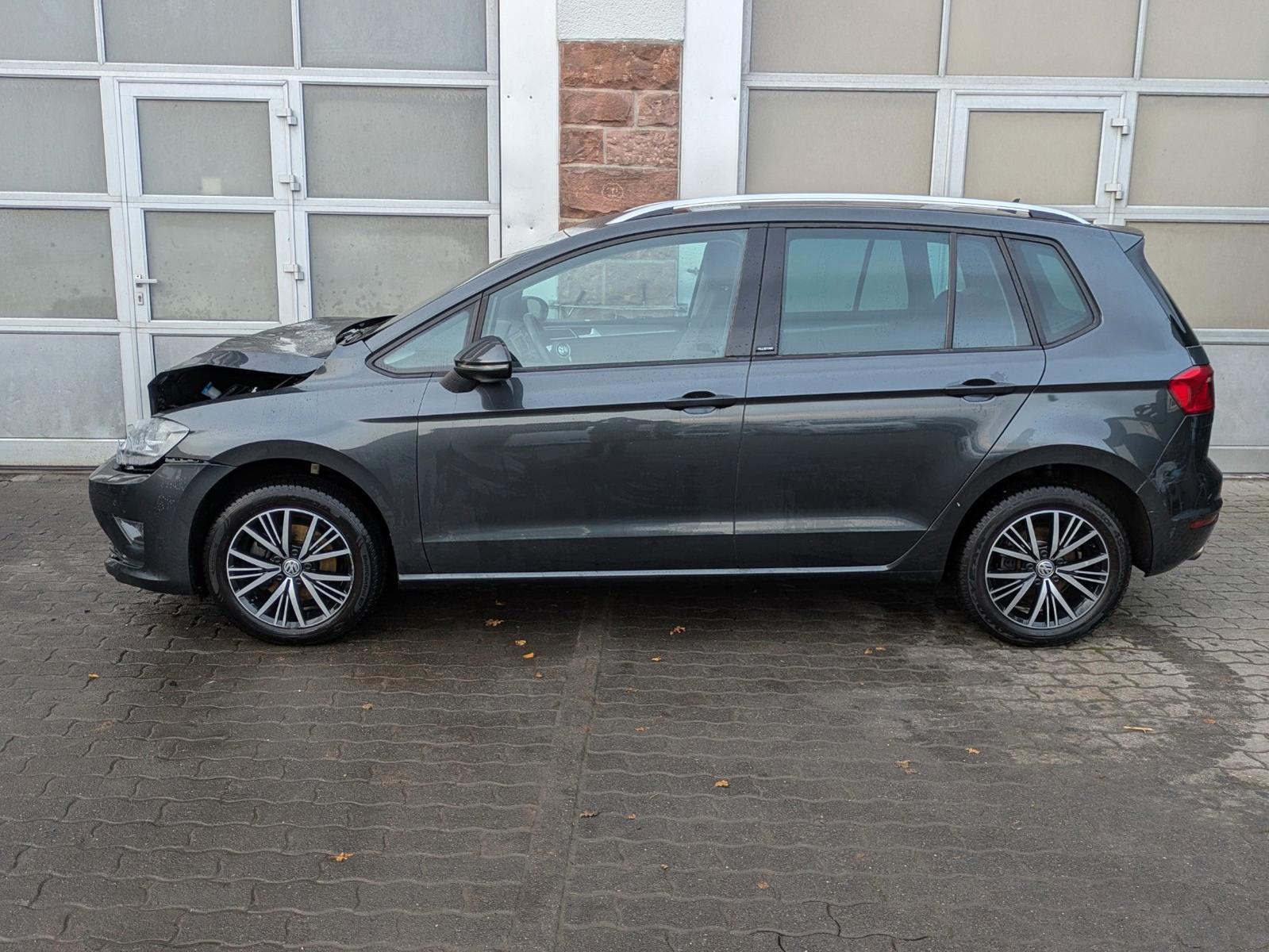 Volkswagen Golf Sportsvan Allstar / DSG / 1.Hand