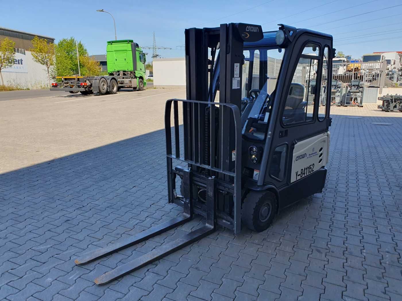 Fahrzeugabbildung Andere Crown SCT6020-1.3 /Triplex: 4.30m /Batterie 2020
